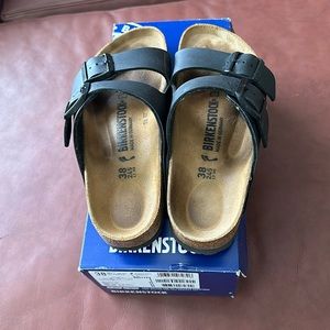 Birkenstock, Arizona black leather sandal. Size 38